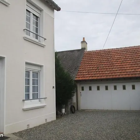 Hébergement de vacances Maison De Avec Jardin Et Parking Privés, Située Près De La Gare *